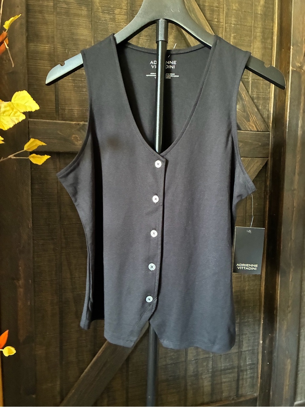 Adrienne Vittadini Black Sleeveless Button-Front V-Neck Top